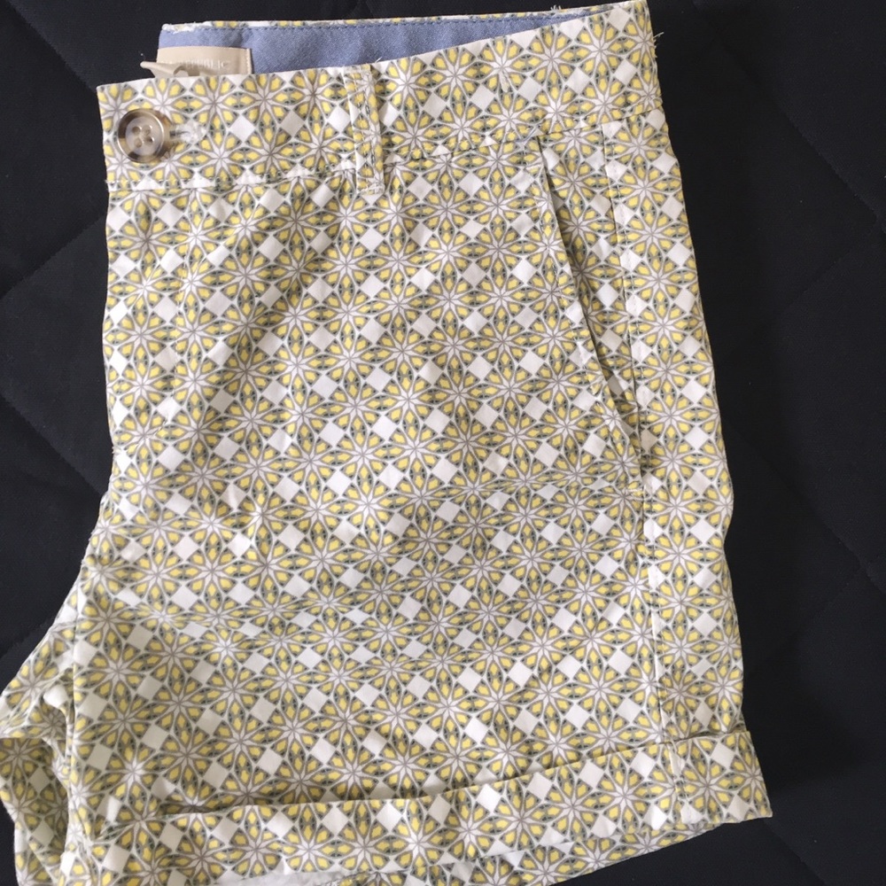 Banana Republic patterned cotton shorts